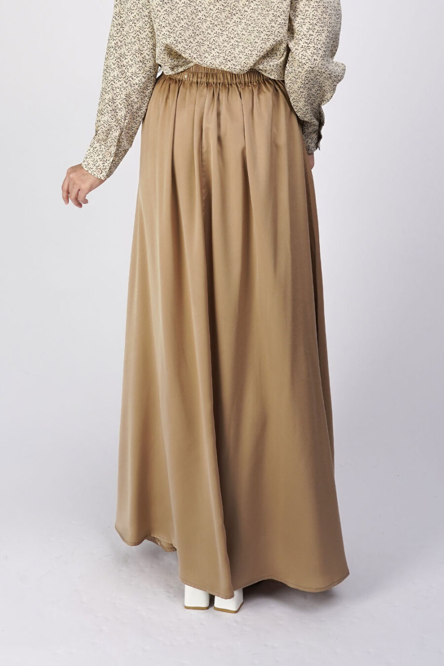 Jacquiline Maxi Skirt Khaki - Image 4