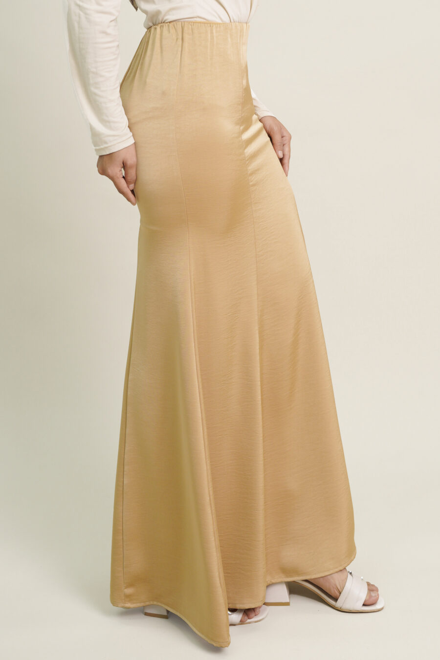 Grace Satin Mermaid Skirt Latte - Image 2