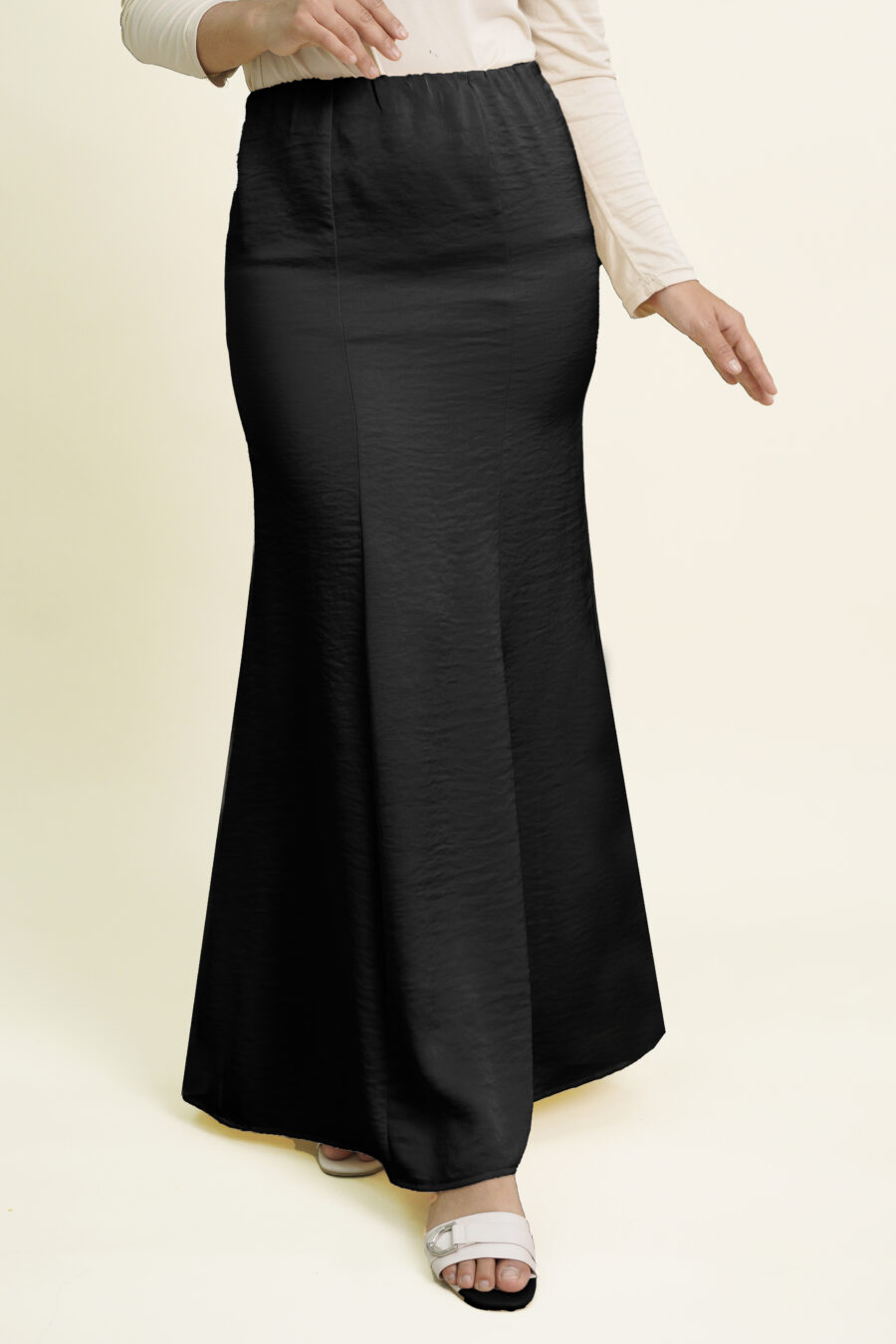 Grace Satin Mermaid Skirt Black - Image 2