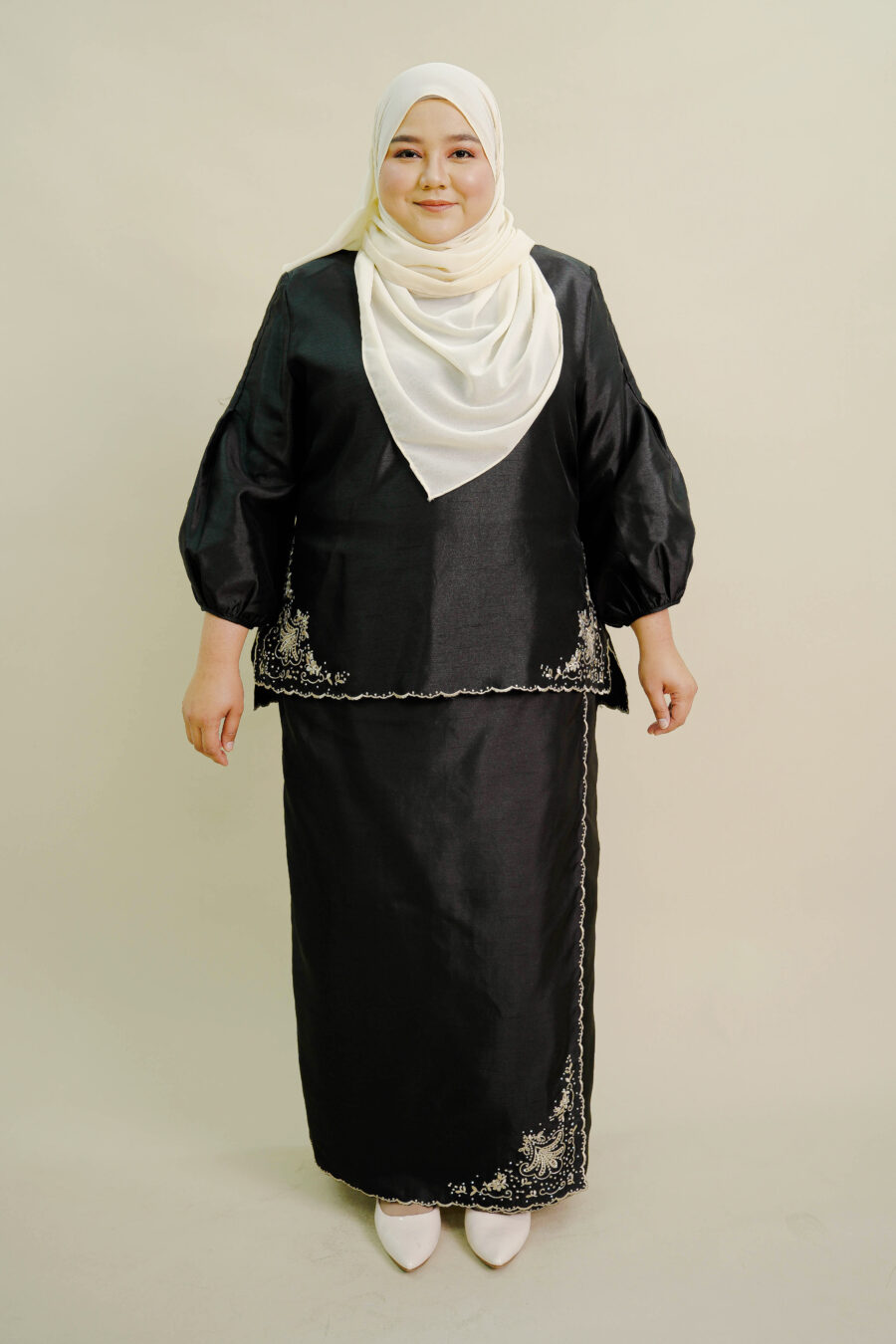 Evelyn Mini Kurung with Embroidery Plus Size Black