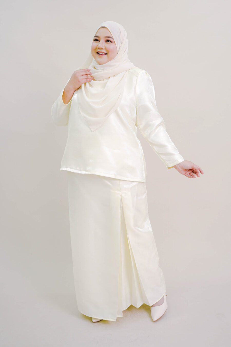 Kalea Plus Size Shimmer Kurung in Soft Yellow - Image 2