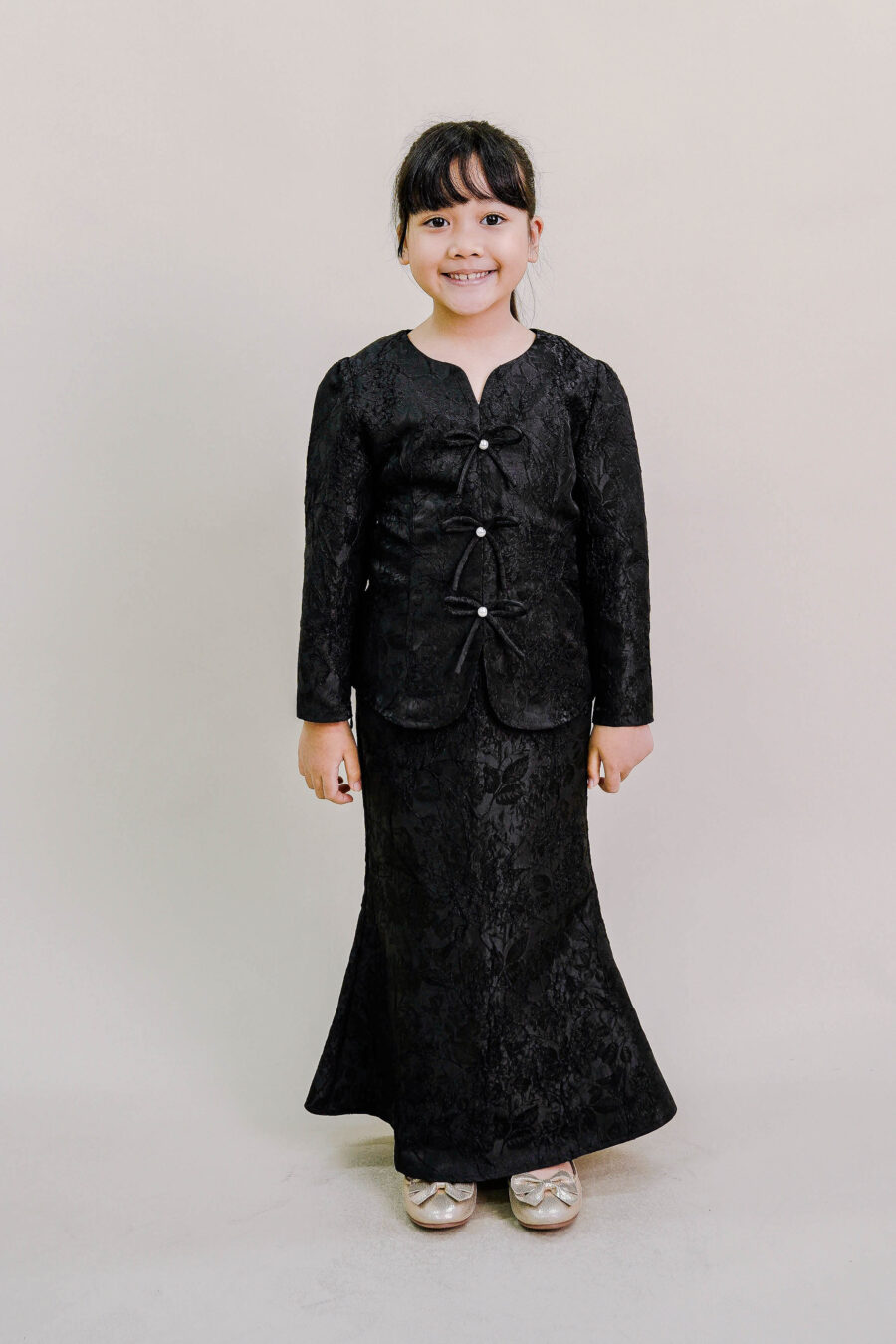 Kioshi Kids Ribbon Kurung in Black - Image 2