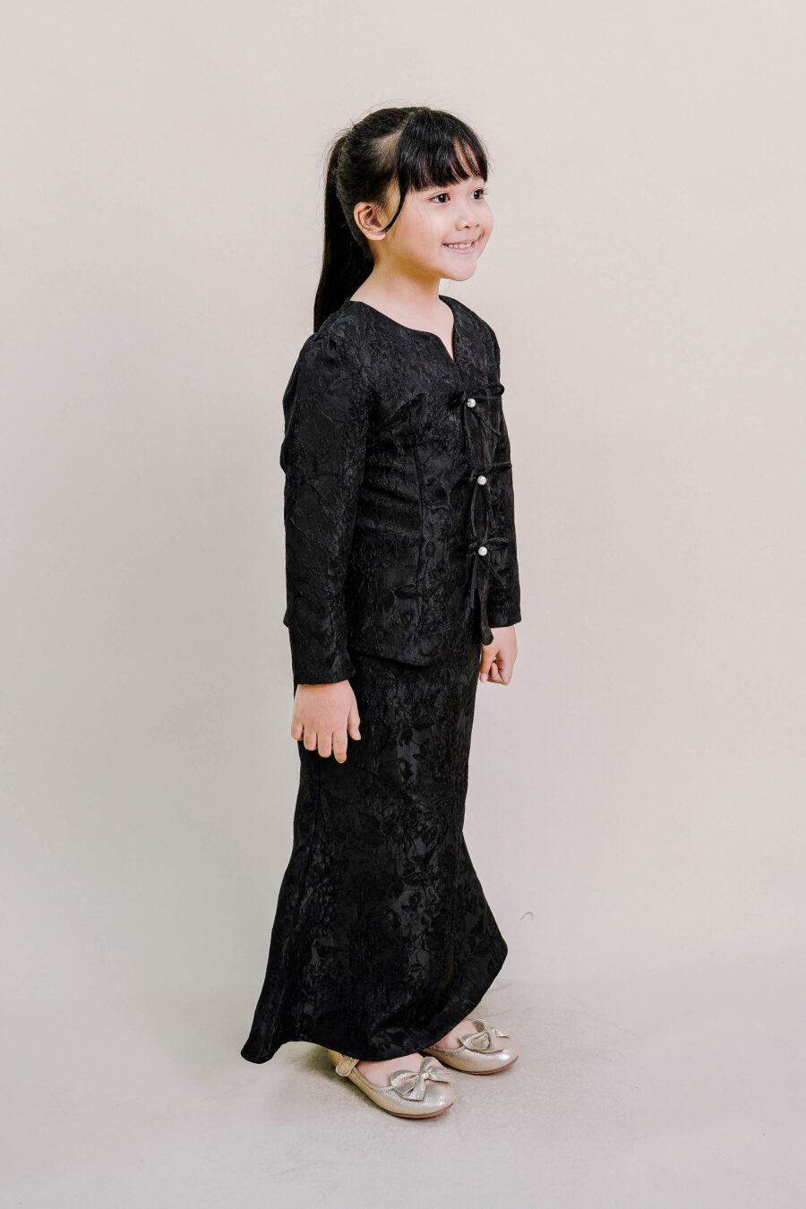 Kioshi Kids Ribbon Kurung in Black - Image 3