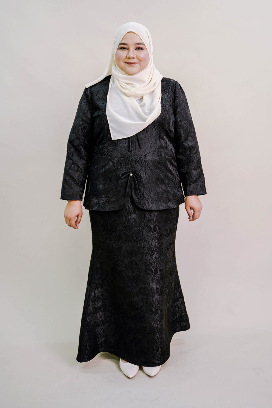 Kioshi Plus Size Ribbon Kurung in Black