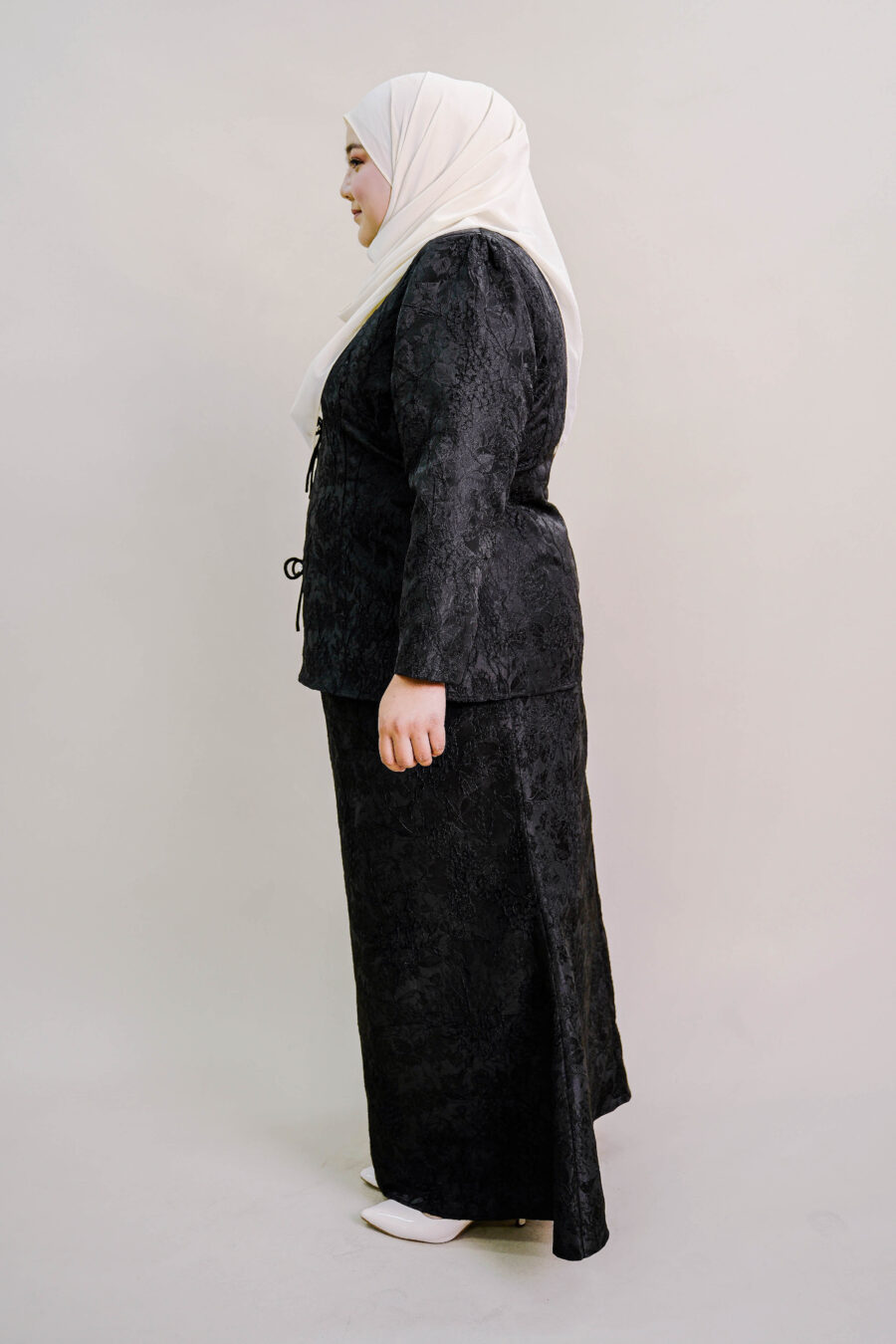 Kioshi Plus Size Ribbon Kurung in Black - Image 3