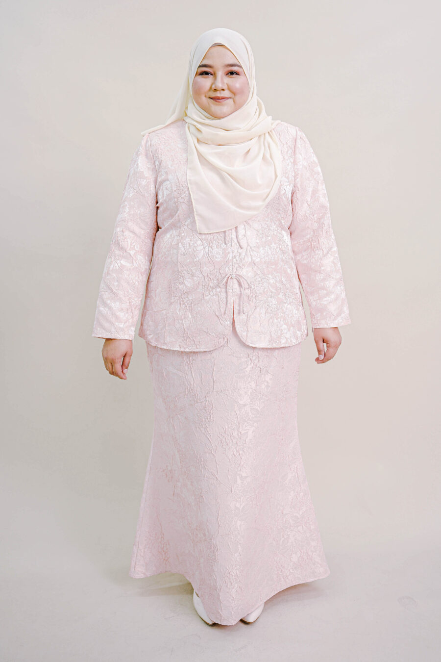 Kioshi Plus Size Ribbon Kurung in Pink - Image 2