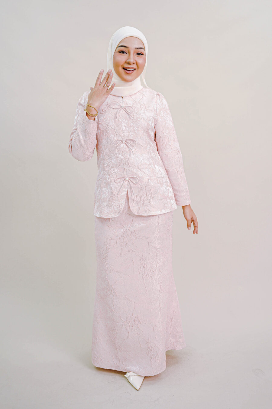 Kioshi Ribbon Kurung in Pink