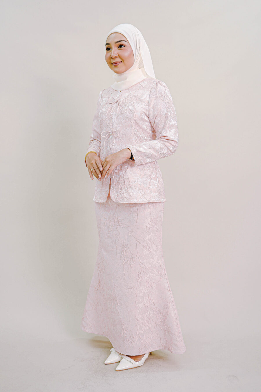 Kioshi Ribbon Kurung in Pink - Image 2