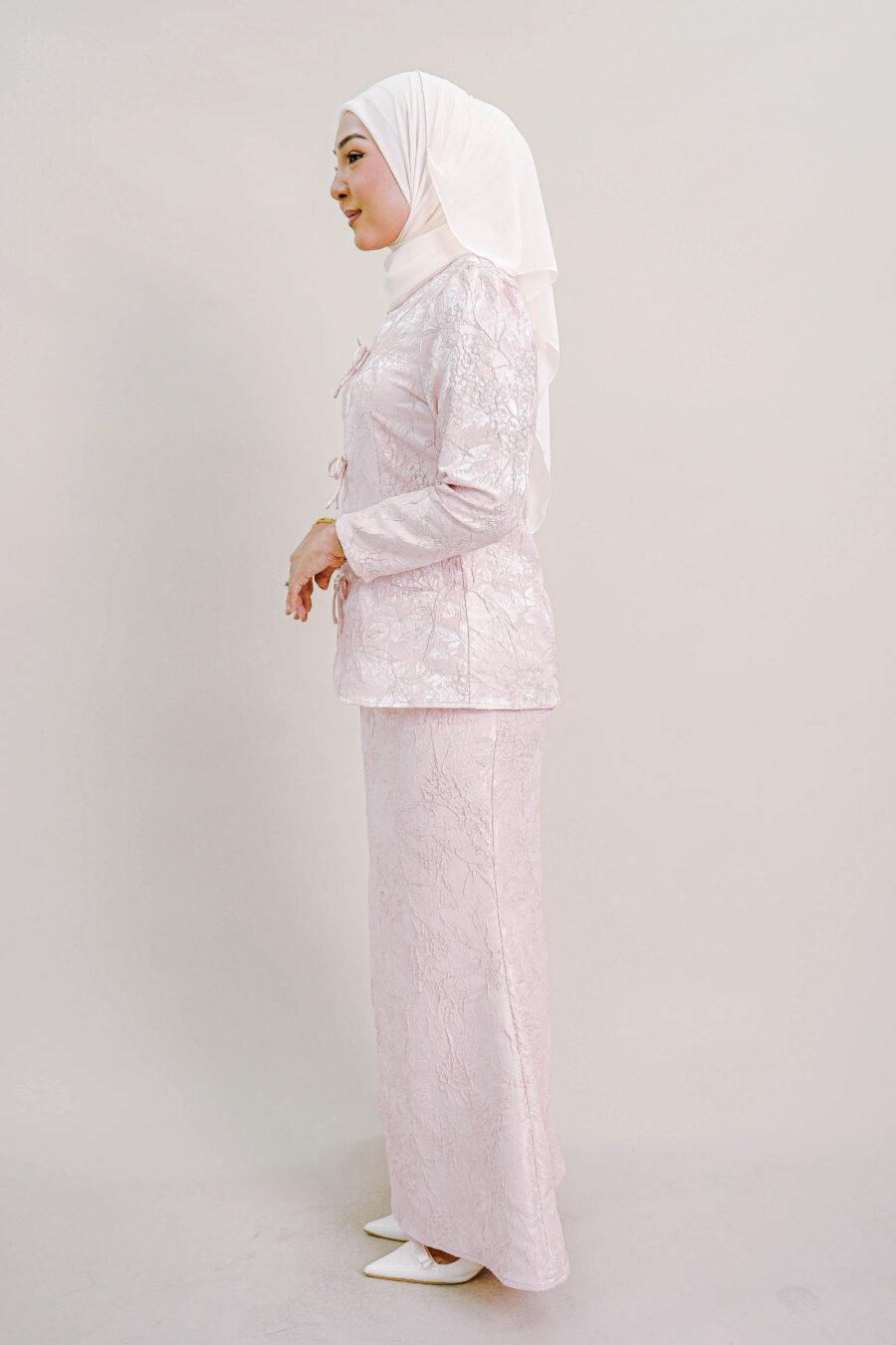 Kioshi Ribbon Kurung in Pink - Image 4