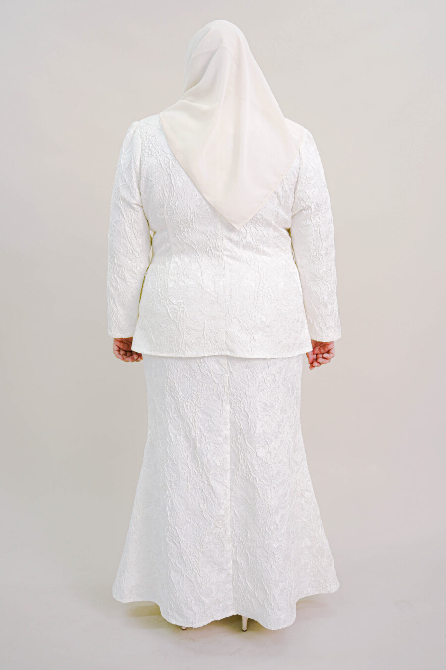 Kioshi Plus Size Ribbon Kurung in White - Image 5