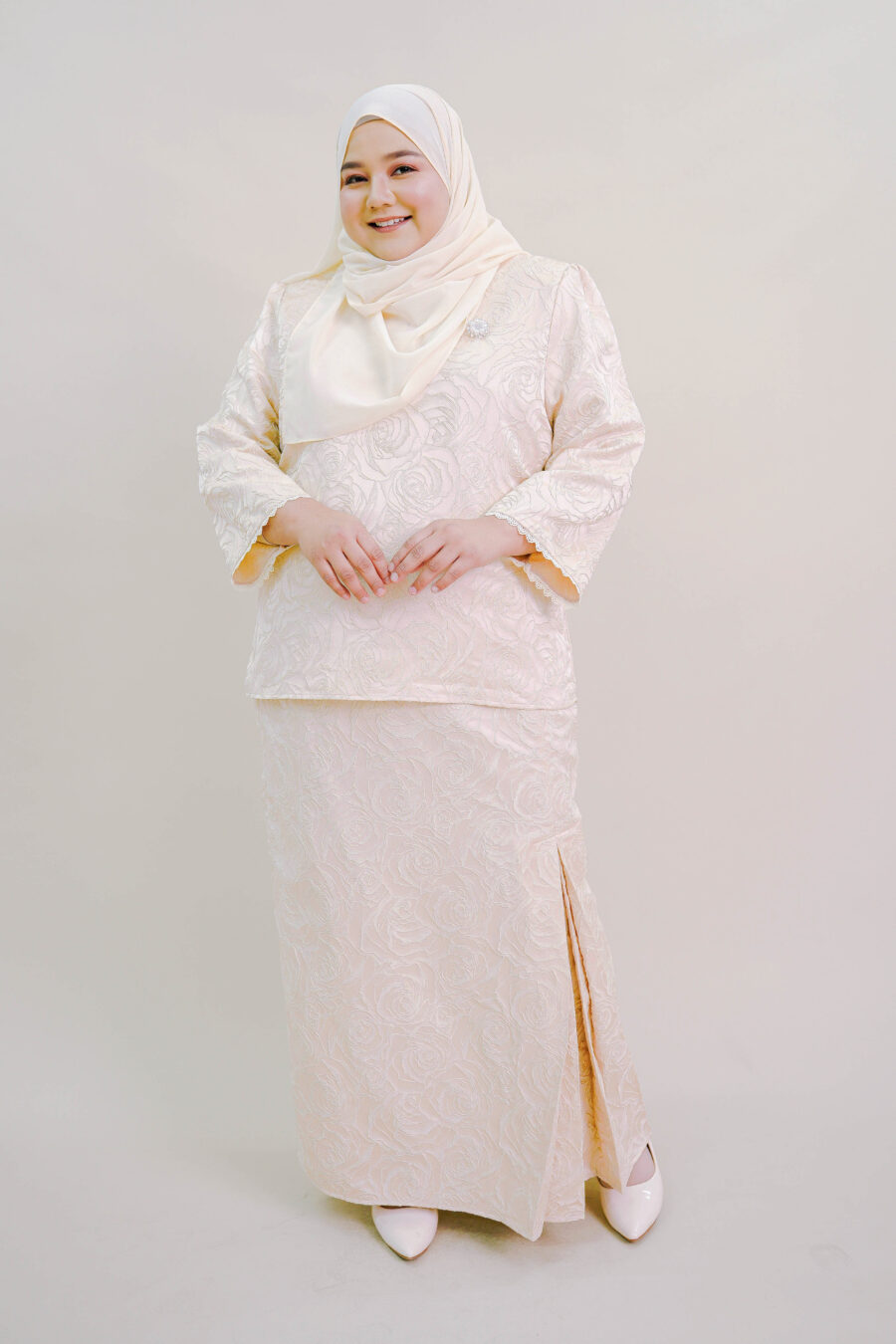 Felline Plus Size Kurung in Pink - Image 2