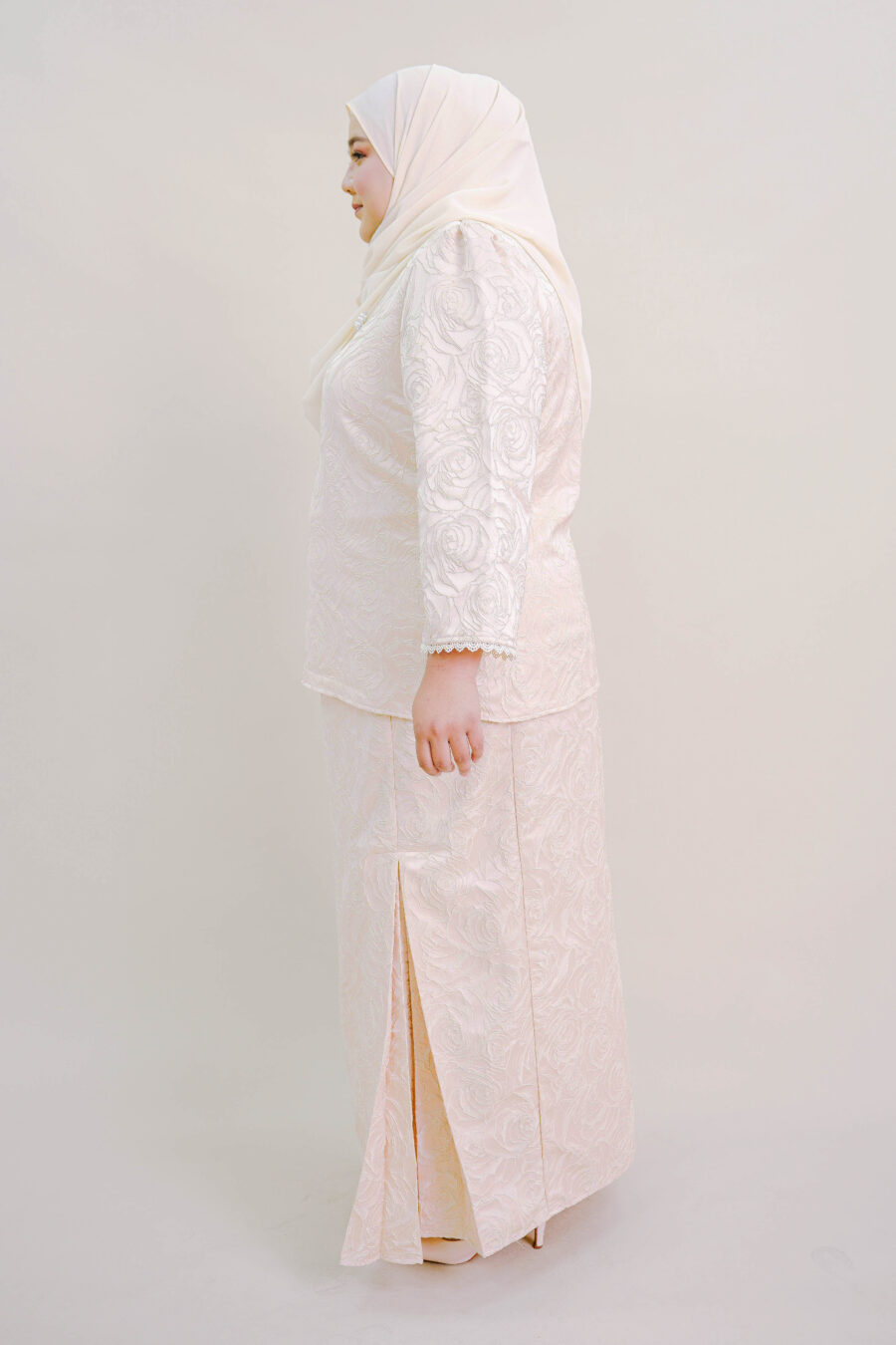 Felline Plus Size Kurung in Pink - Image 3