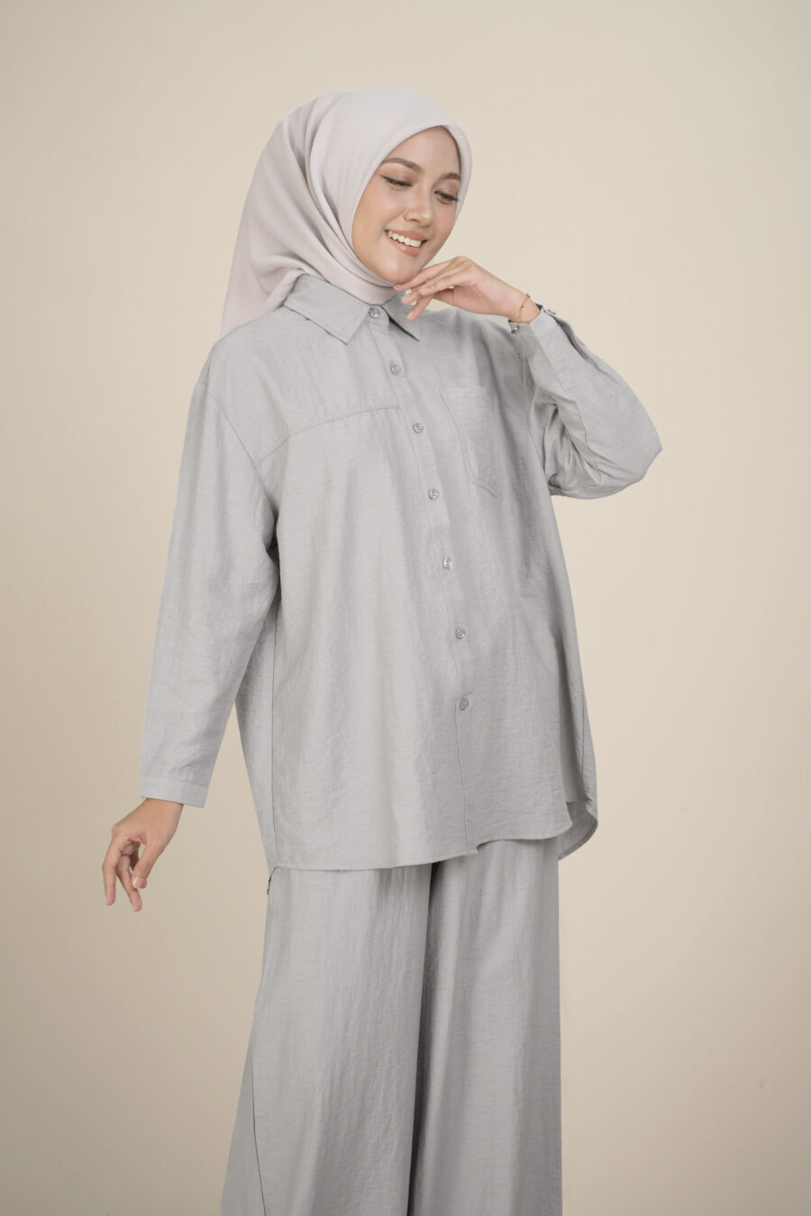 Alodia 2.0 Baggy Top Grey