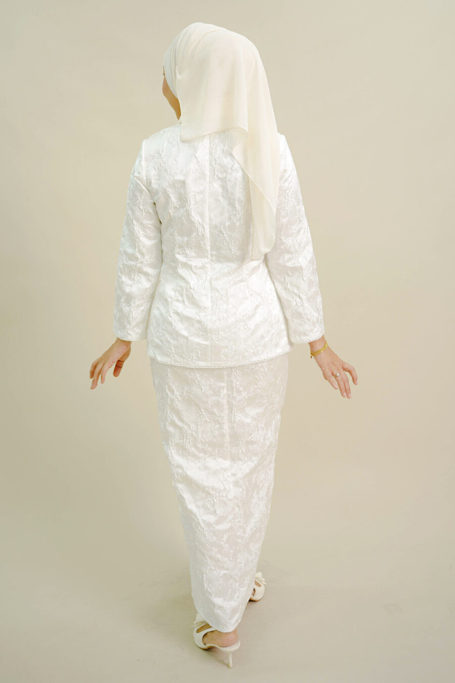 Clarisa Mini Kurung Off White - Image 5