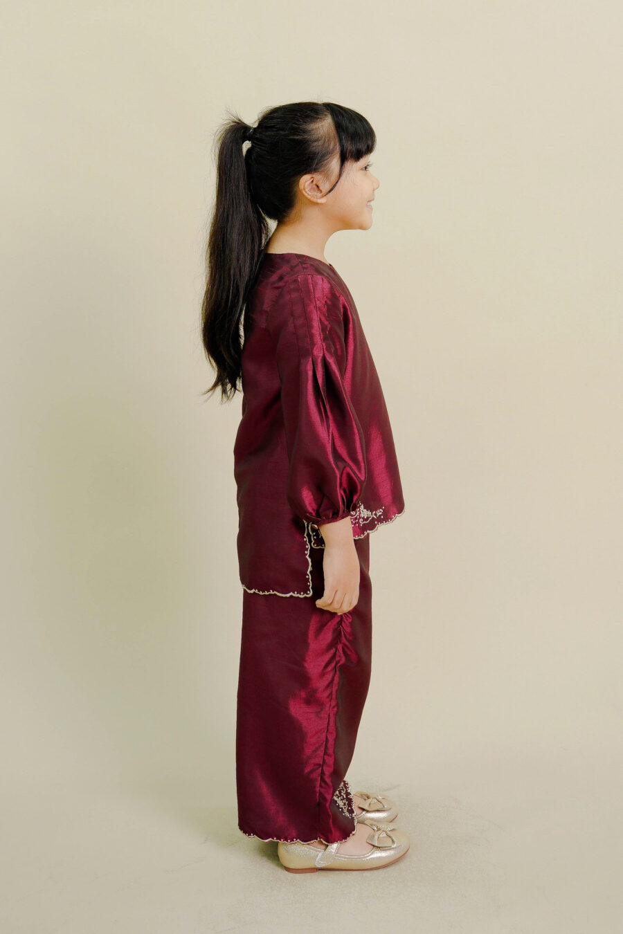 Evelyn Mini Kurung with Embroidery Kids Maroon - Image 4