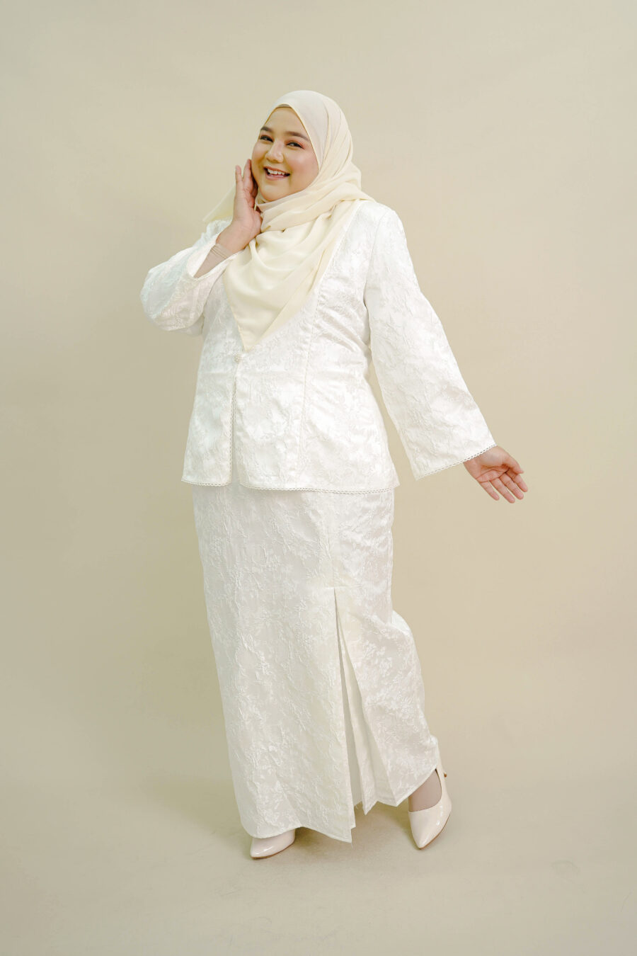 Clarisa Mini Kurung Pluz Size Off White