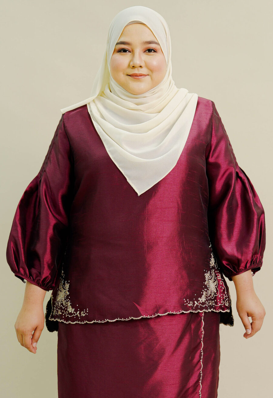 Evelyn Mini Kurung with Embroidery Plus Size Maroon - Image 3