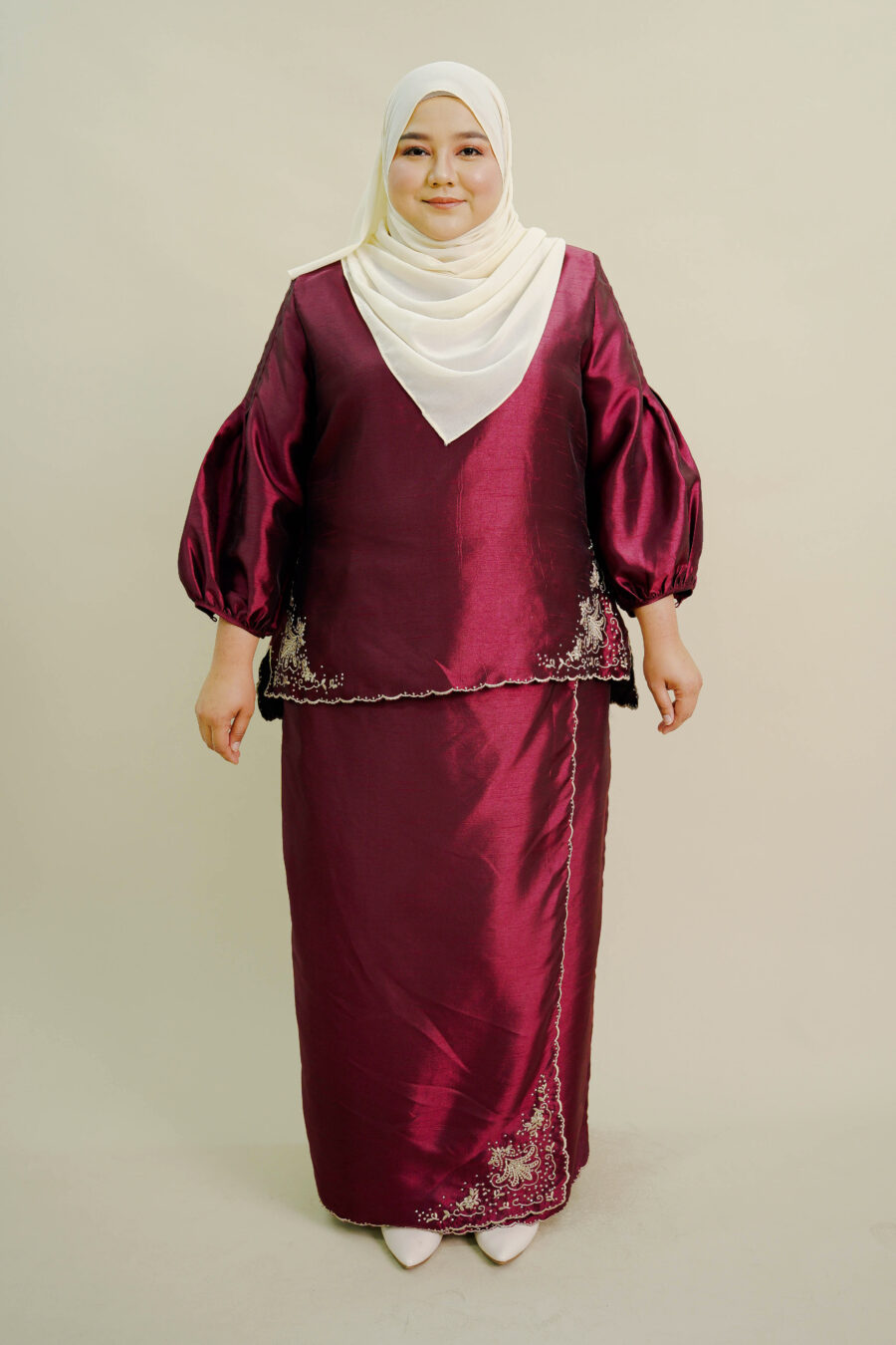 Evelyn Mini Kurung with Embroidery Plus Size Maroon - Image 2