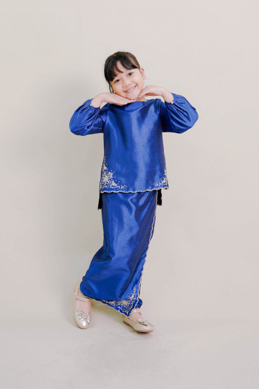 Evelyn Kids Kurung with Embroidery in Royal Blue - Image 3