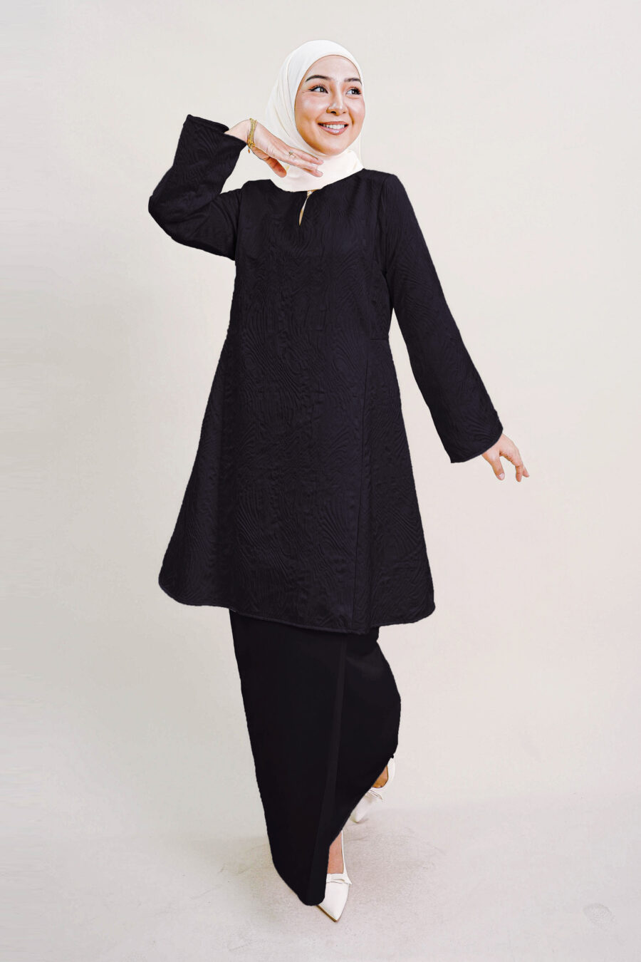 Ayla Duchess Kurung in Black