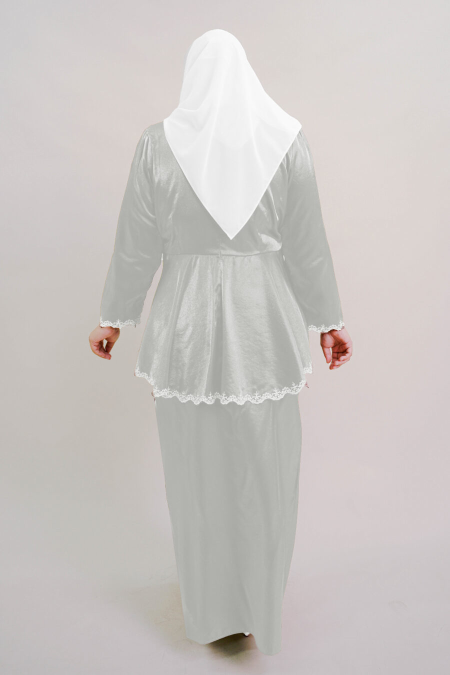 Della Plus Size Kurung in Silver - Image 3