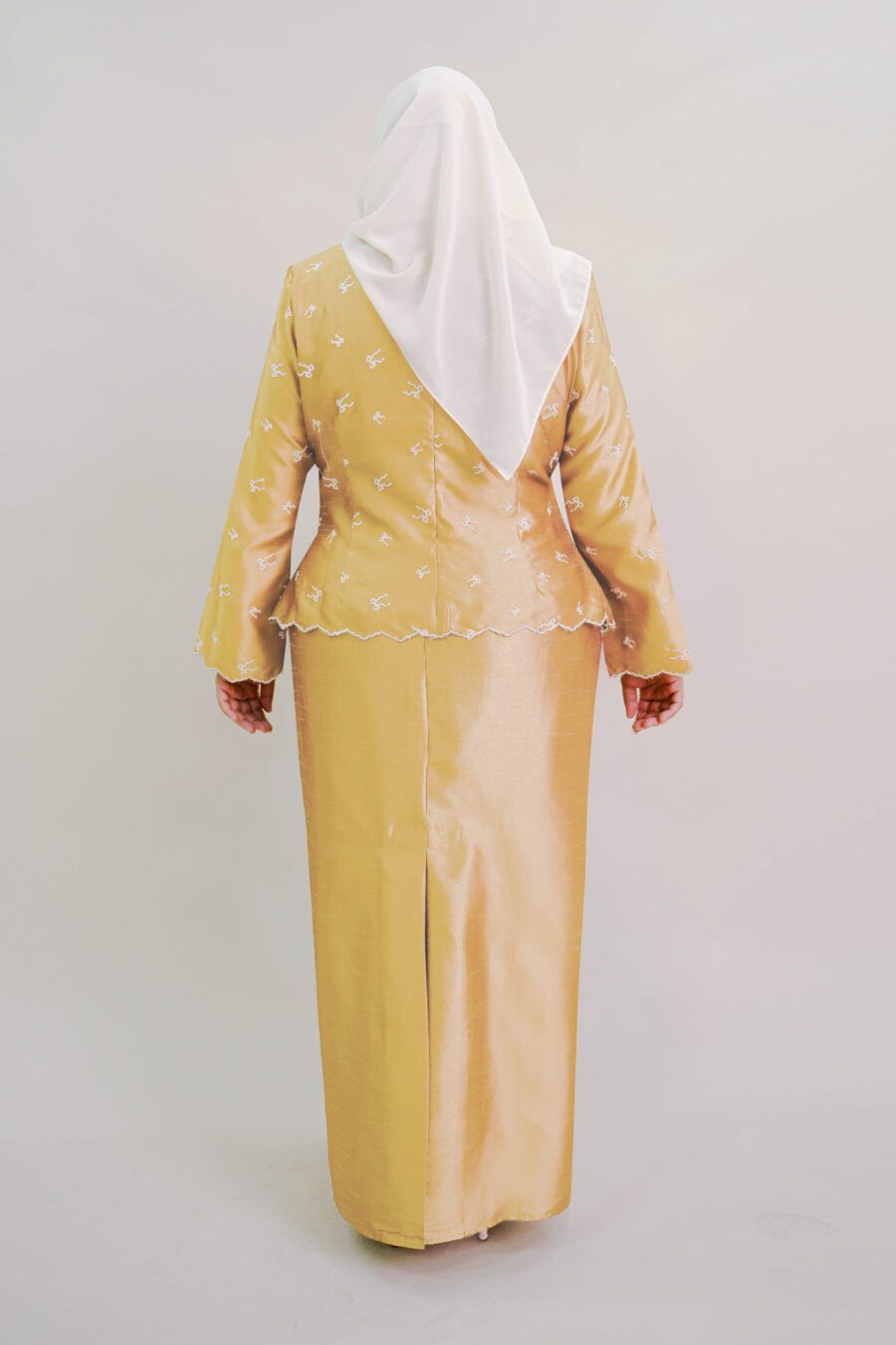 Ilona Plus Size Kebaya Moden in Gold - Image 2