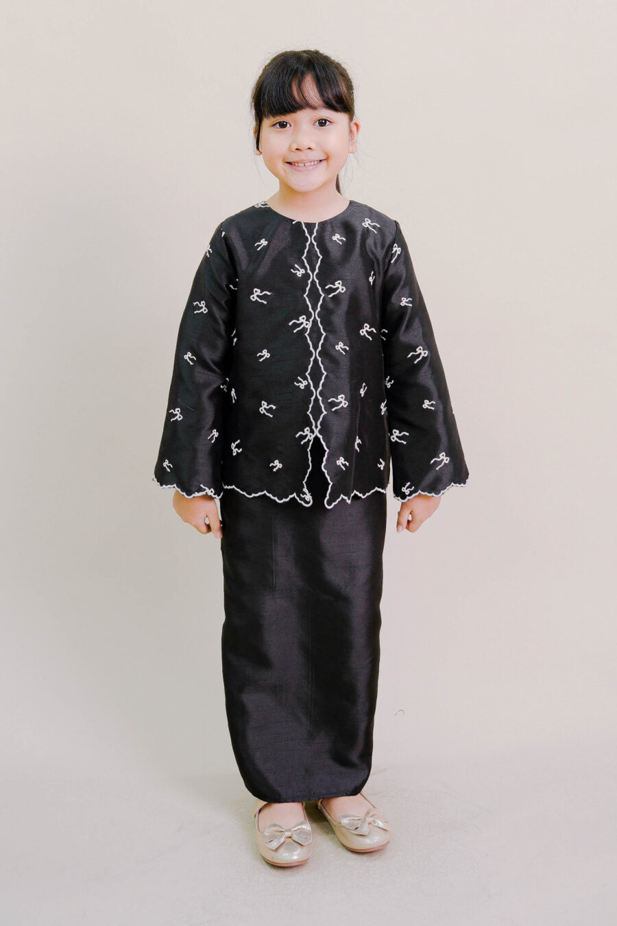 Ilona Kids Kebaya Moden in Black - Image 5