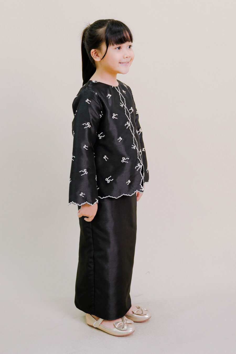 Ilona Kids Kebaya Moden in Black - Image 2