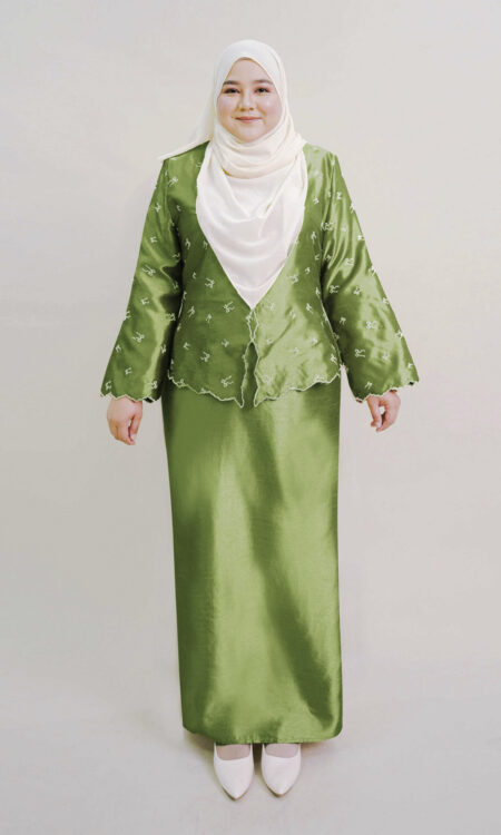 Ilona Plus Size Kebaya Modern in Green