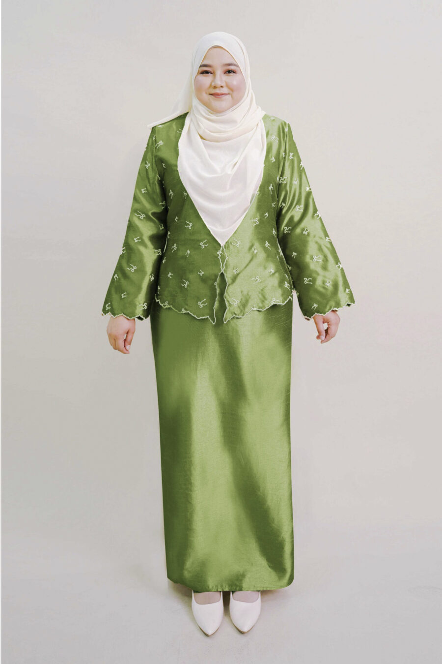 Ilona Plus Size Kebaya Modern in Green