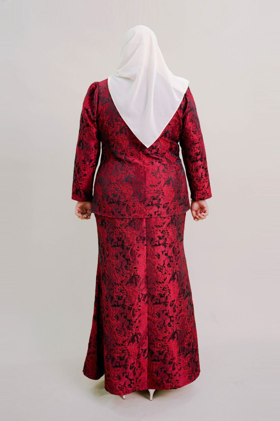 Zenata Plus Size Kurung in Red - Image 3