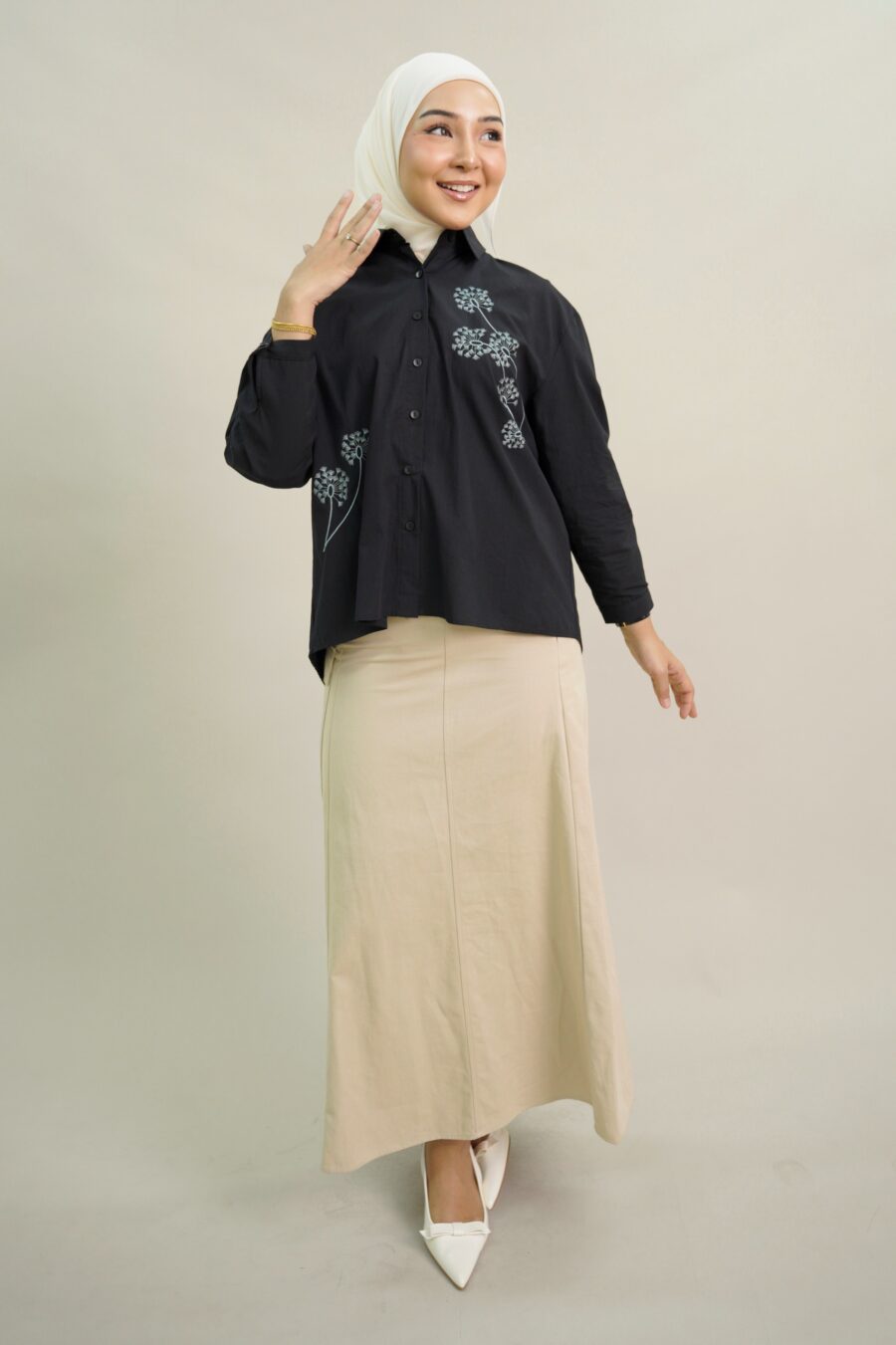 Huree Oversized Top Black - Image 2