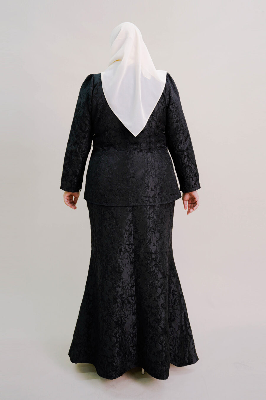 Zenata Plus Size Kurung in Black - Image 3