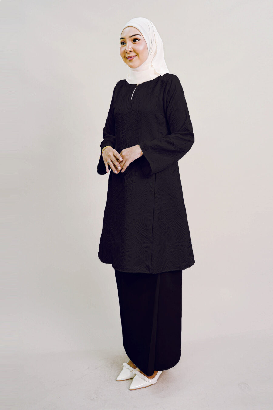 Ayla Duchess Kurung in Black - Image 3