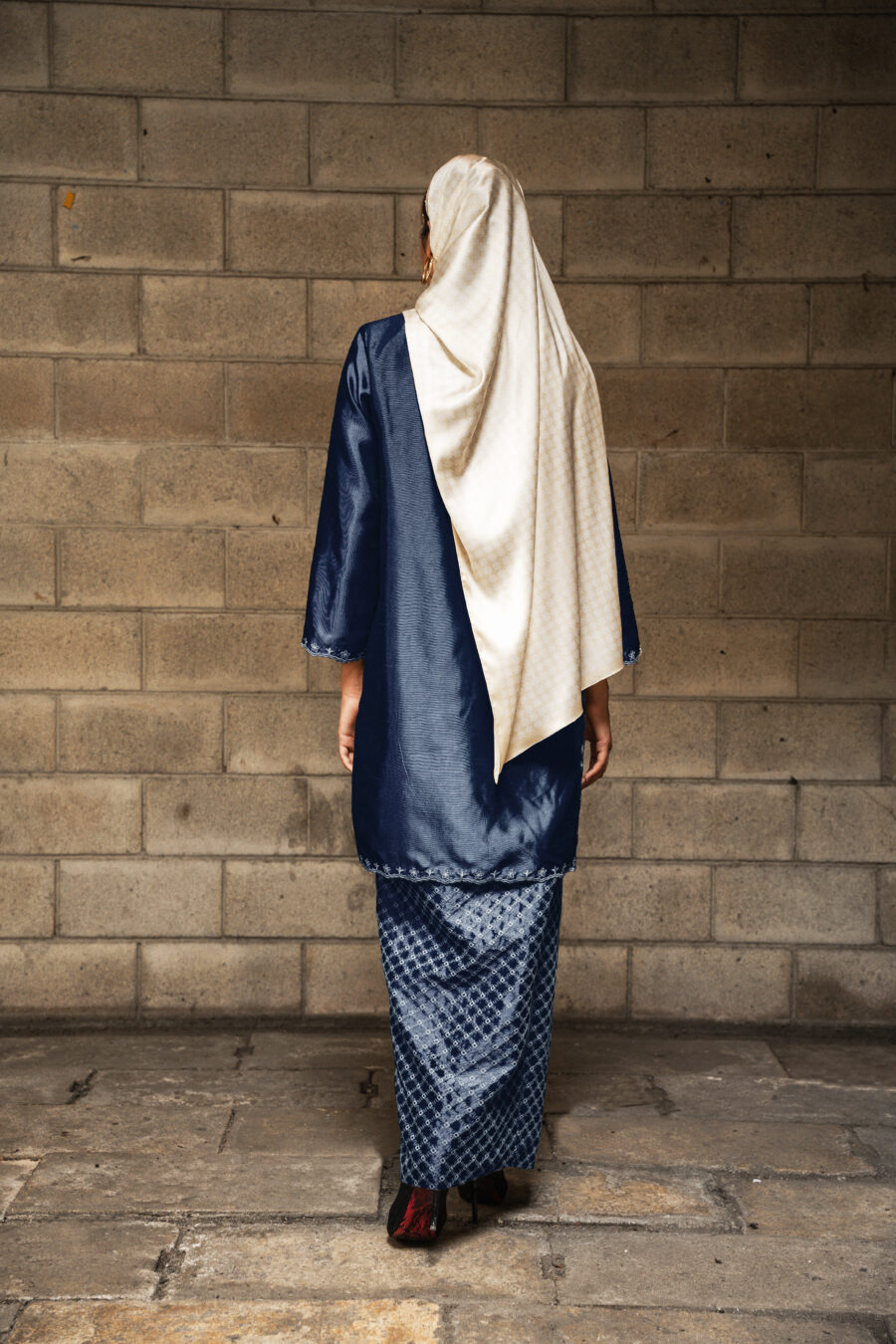 Adhwa Kurung in Navy - Image 3