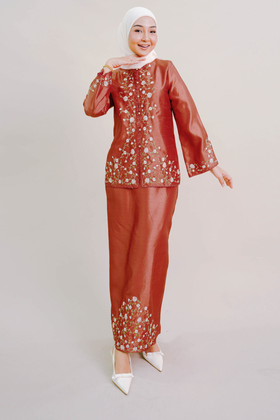 Shera Kurung in Orange - Image 4